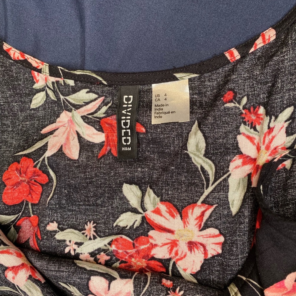 Floral Tank Top - Picture 2 of 3